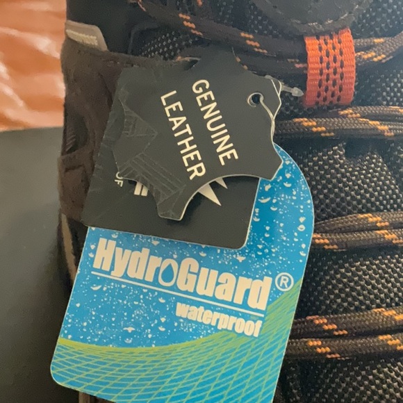 New in box Eddie Bauer outdoor Harrison waterproof men’s  boots  various sizes - Picture 4 of 4